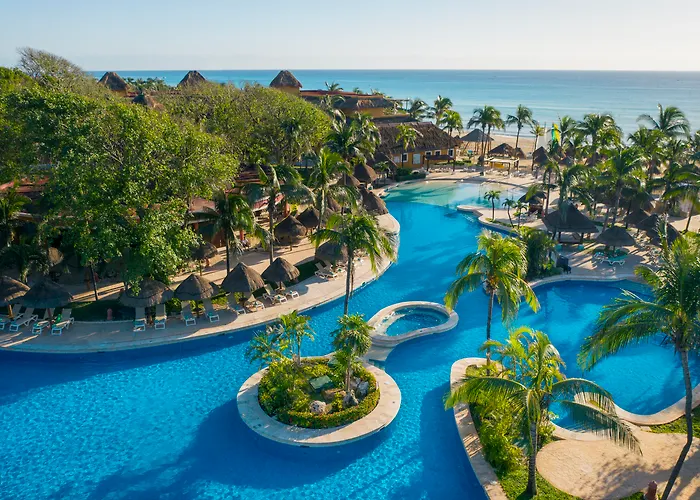 Iberostar Waves Quetzal Resort