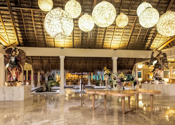 Iberostar Waves Quetzal 5*